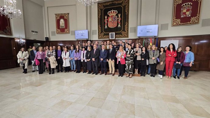 Acto institucional organizado por la Subdelegación del Gobierno en Jaén con motivo del 25N.