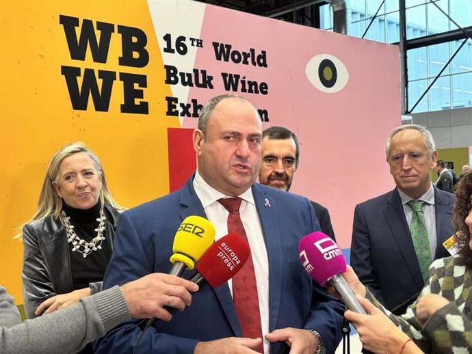 Julián Martínez Lizán visita la WBWE en Amsterdam