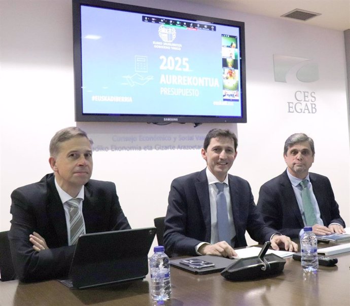 Noël d'Anjou presenta al Consejo del CES Euskadi el proyecto de presupuestos 2025 de Euskadi