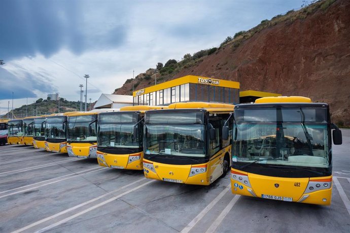 Los ocho buses que se enviarán a Valencia para garantizar la movilidad en las zonas afectadas