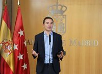 Lobato dice ahora que Moncloa le mandó email sobre el novio de Ayuso pero descarta mostrar la conversación "privada"