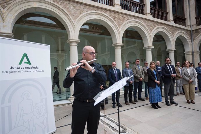 Acto de la Junta en Granada con motivo del 25N