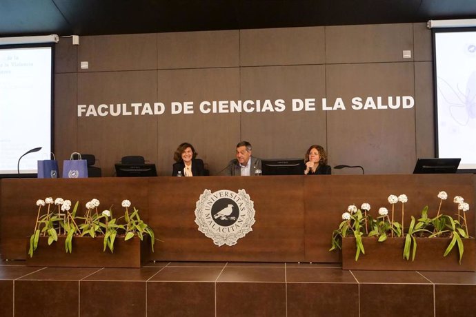 Acto de la Universidad de Málaga con motivo del 25N.