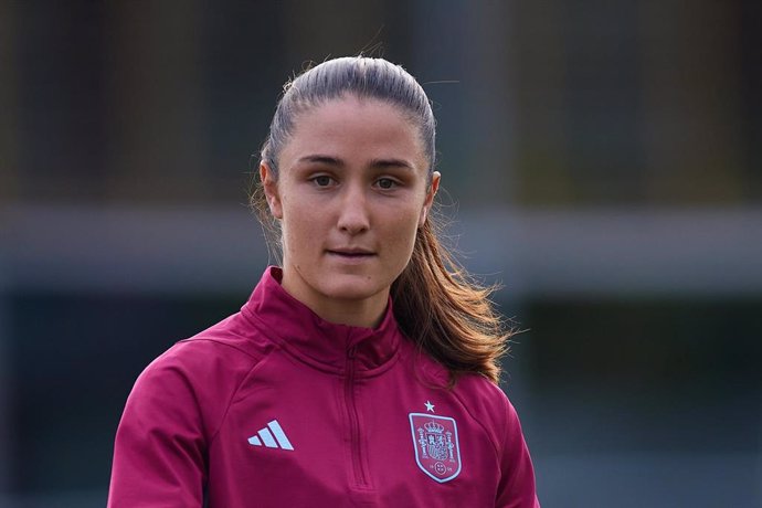 La delantera catalana Bruna Vilamala, en un entrenamiento de la selección española.