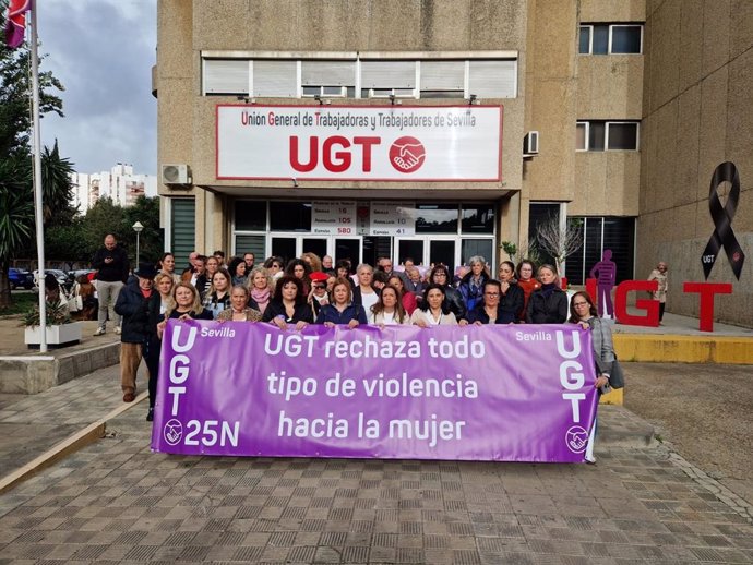 Acto por el 25N de UGT en Sevilla.