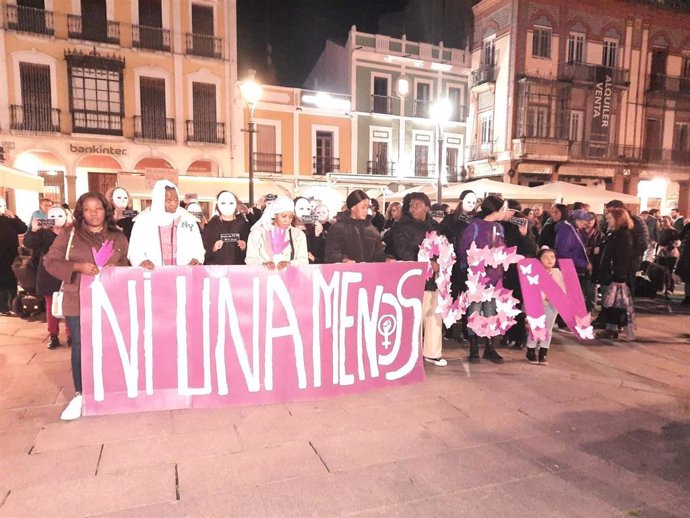 Manifestación por el 25N en Mérida