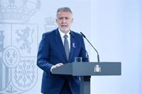 El Gobierno convoca el jueves al PP y a los presidentes de Canarias y Ceuta para modificar la ley de extranjería