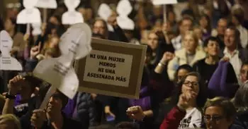 Miles de personas recuerdan a Gisèle Pelicot en decenas de marchas por toda España este 25N con alusiones a Errejón