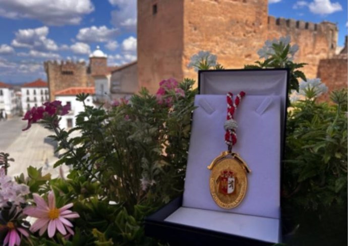 Archivo - Medalla de Oro de Cáceres