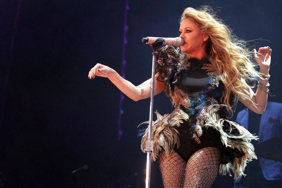 Archivo - Paulina Rubio durante un concierto