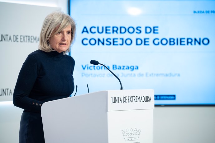 La portavoz de la Junta de Extremadura, Victoria Bazaga, en la rueda de prensa posterior al Consejo de Gobierno.