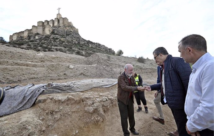 El alcalde de Murcia visita este enclave situado en el cerro de Monteagudo