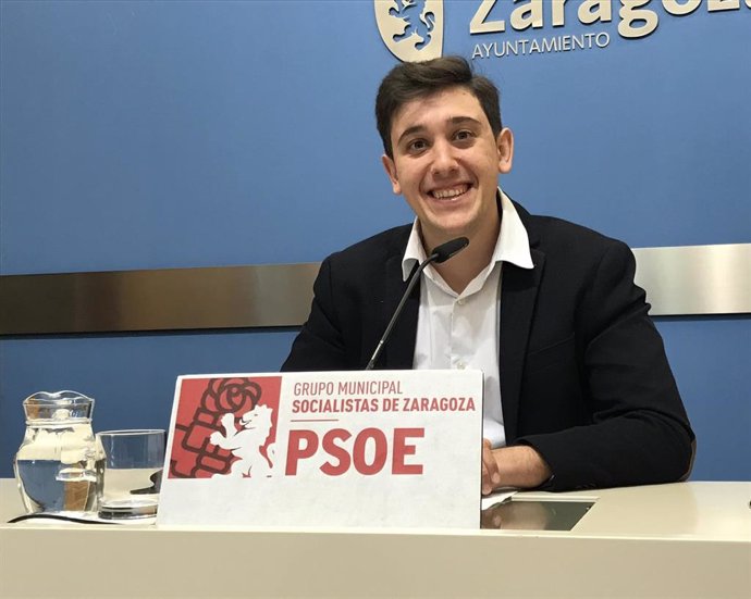 Archivo - El concejal del grupo municipal del PSOE en el Ayuntamiento de Zaragoza, Guillermo Ortiz