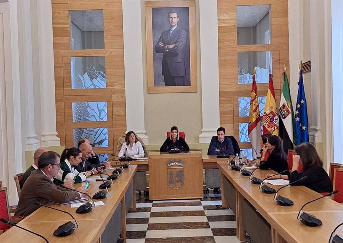 Reunión del Consejo Rector del IMAS del Ayuntamiento de Cáceres