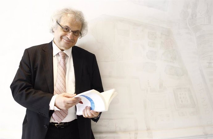 Archivo - Rueda de prensa del escritor Amin Maalouf para presentar Un sillón que mira al Sena