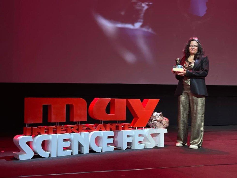Ana Grande ha sido una de las distinguidas en la cuarta edición de los Premios Mujeres Científicas que, organizada por la revista Muy Interesante, y que ha tenido lugar este pasadofin de semana en el marco del evento Science Fest Madrid.