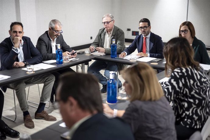 El concejal de Turismo en el Ayuntamiento de Málaga, Jacobo Florido, preside el Foro de Turismo.