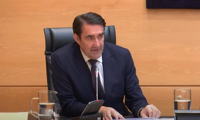 El consejero de Medio Ambiente, Vivienda y Ordenación del Territorio, Juan Carlos Suárez-Quiñones, comparece en las Cortes de Castilla y León para hacer balance de la campaña de incendios forestales de 2024.