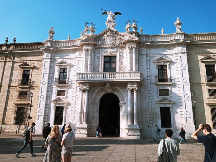 Archivo - Fachada del Rectorado de la Universidad de Sevilla. 