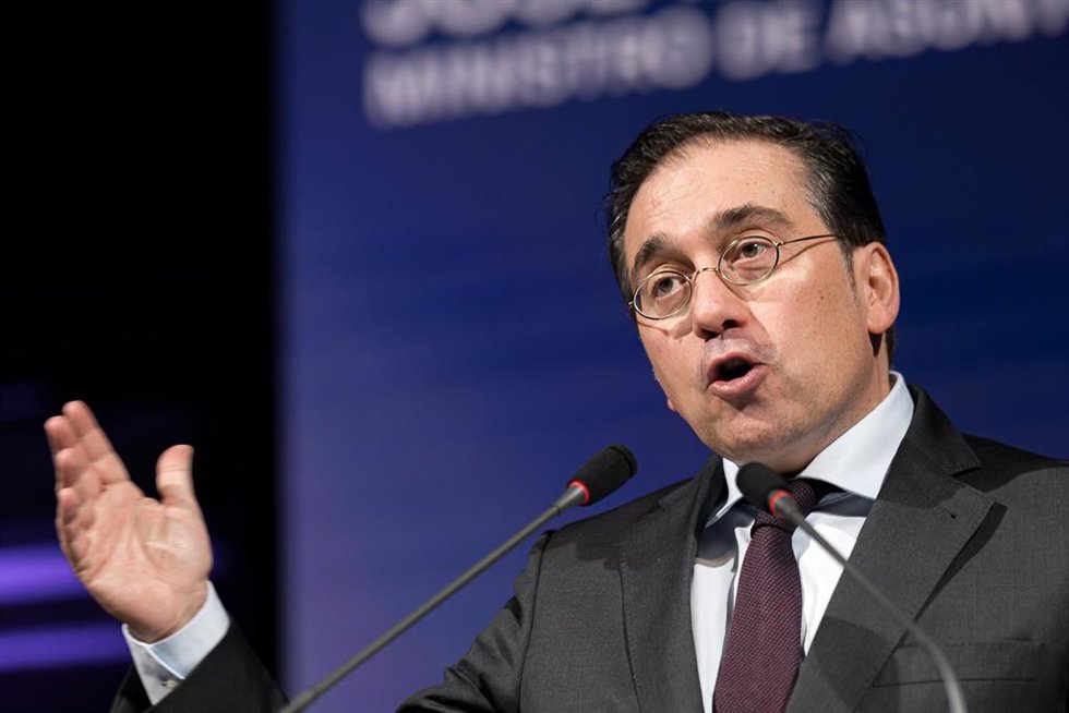 Archivo - El ministro de Asuntos Exteriores, Unión Europea y Cooperación, José Manuel Albares, interviene durante la segunda jornada de la III edición del Foro Metafuturo, en el Ateneo de Madrid, 22 de octubre de 2024, en Madrid (España) Atresmedia impu