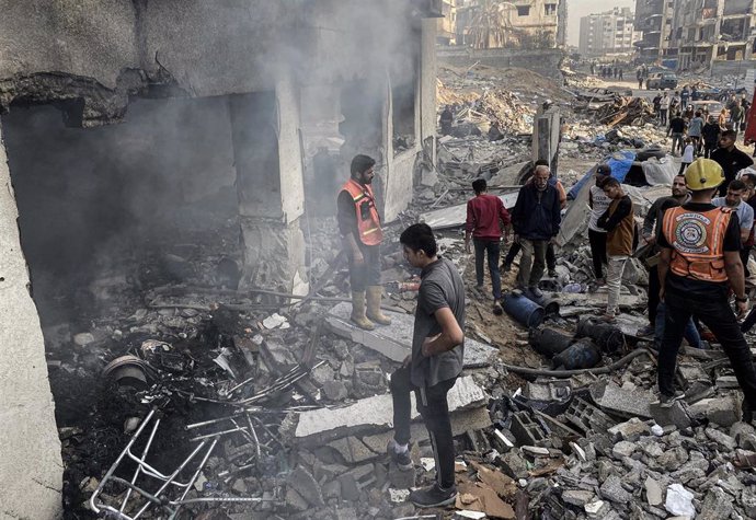 Vista de un refugio destruido por el Ejército de Israel en la ciudad de Gaza