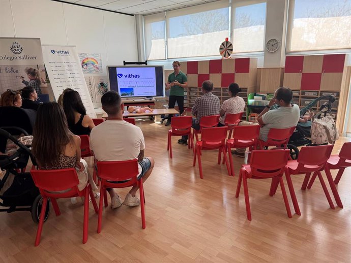 El jefe del servicio de pediatría del Hospital Vithas Xanit Internacional en otra edición de Aula Salud.