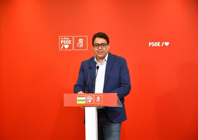 El diputado regional del PSOE, Daniel Carrillo.