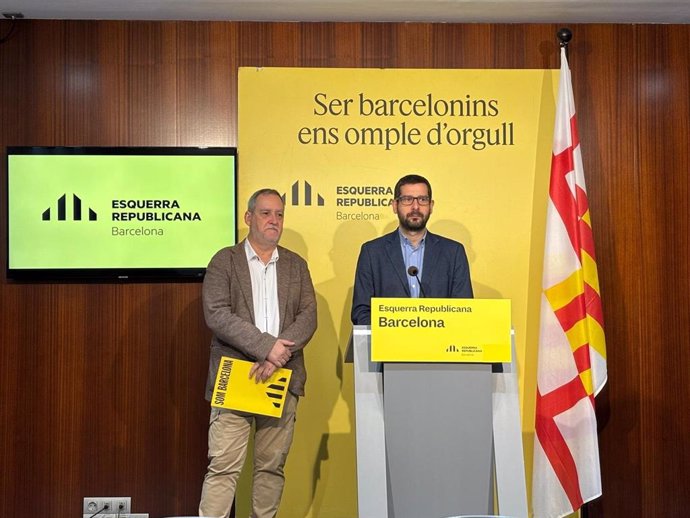 El portavoz de ERC en el Ayuntamiento Jordi Castellana junto al concejal Jordi Coronas