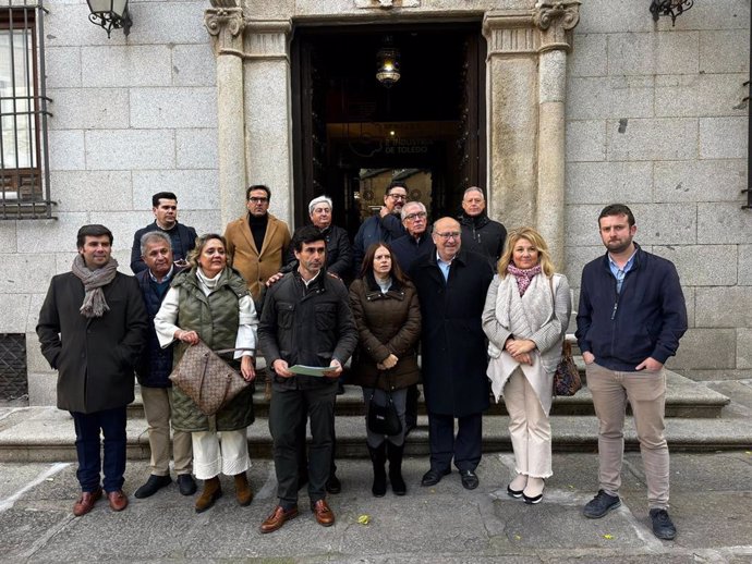 Alcaldes y concejales del PP en la comarca de Torrijos.