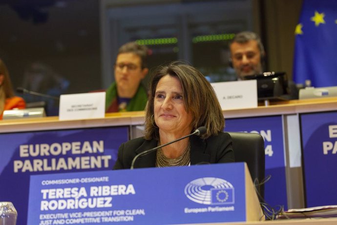 La candidata a la vicepresidencia ejecutiva de Transición Limpia, Justa y Competitiva, y a la cartera de Competencia de la Comisión Europea, Teresa Ribera, durante su intervención en el Parlamento Europeo en el proceso de audiencia para la confirmación de