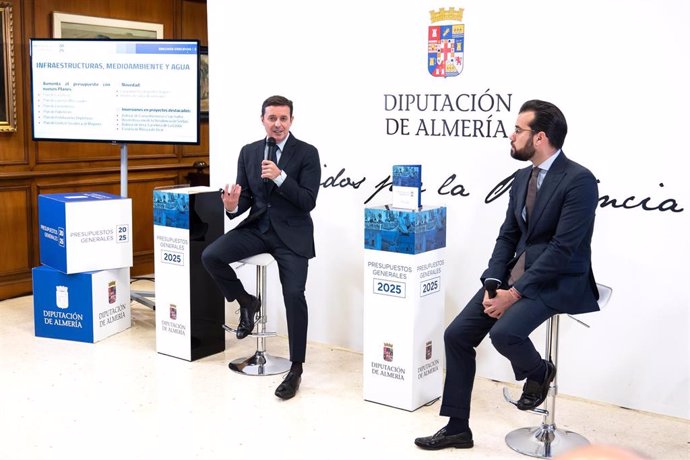 El presidente de la Diputación Provincial de Almería, Javier Aureliano García, presenta el Presupuesto General 2025.