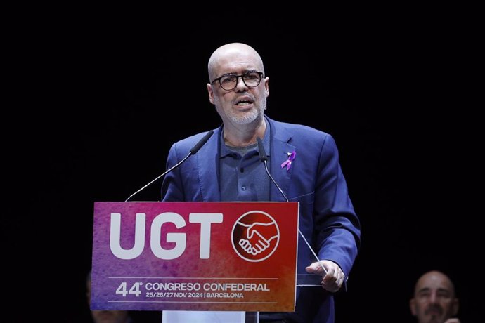 El secretario general de CC.OO, Unai Sordo, interviene durante el 44 Congreso Confederal de UGT, en el Auditorio del Centro de Convenciones Internacionales de Barcelona, a 25 de noviembre de 2024, en Barcelona, Catalunya (España).