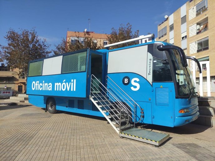 Banco Sabadell despliega oficinas móviles en municipios valencianos afectados por la DANA