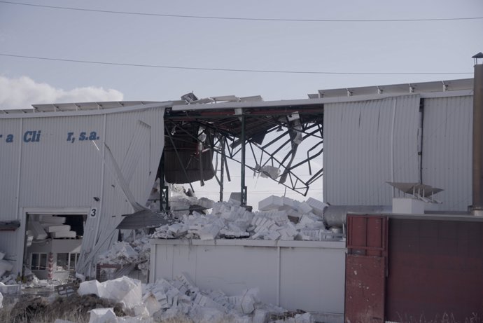 Explosión en una nave de la empresa Industrias Climber SA, en un polígono de Ibi (Alicante), que ha dejado hasta el momento tres fallecidos y siete heridos