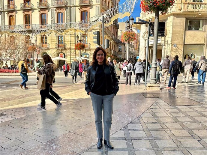 La viceportavoz de Vox en el Ayuntamiento de Granada, Mónica Rodríguez Gallego.