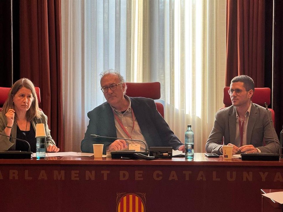El presidente de mnium Cultural, Xavier Antich, en su reunión con los grupos parlamentarios este miércoles