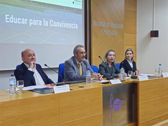 Inauguración de la jornada 'Educar para la convivencia'.