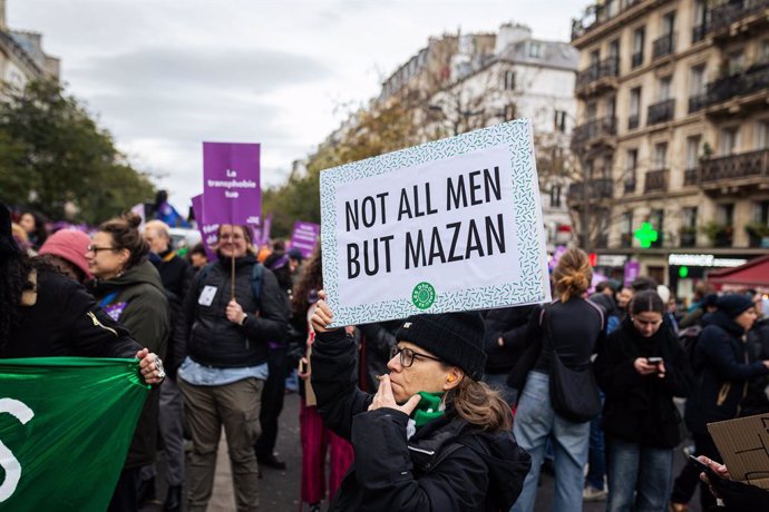 Imagen de archivo de una manifestación en señal de apoyo a Gisèle Pelicot.