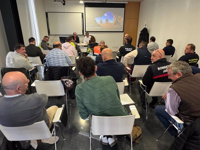 Reunión sobre planes de emergencias locales