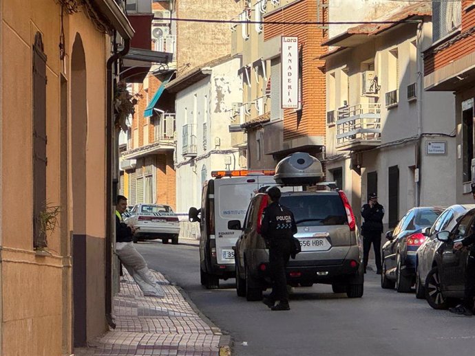 Calle de Madridejos en la que un hombre ha atacado a su hermano con un objeto punzante causándole la muerte.