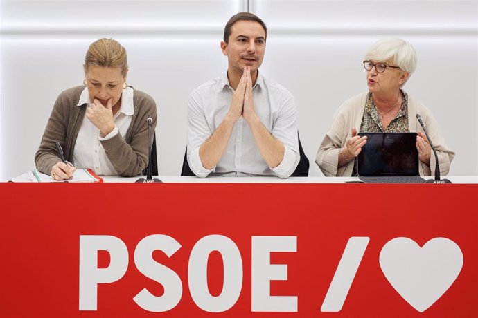 Archivo - Imagen de recurso de la exsecretaria de Organización del PSOE-M Marta Bernardo, el exsecretario general del PSOE-M  Juan Lobato y la expresidenta del PSOE-M Isaura Leal