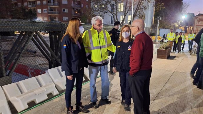 Abre al tránsito el puente provisional peatonal sobre el barranco del Poyo en Picanya (Valencia)