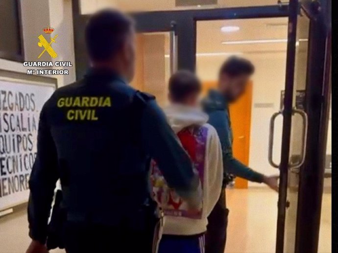 Imagen del menor de 17 años detenido por el asesinato machista de su expareja de 15 en Orihuela (Alicante).