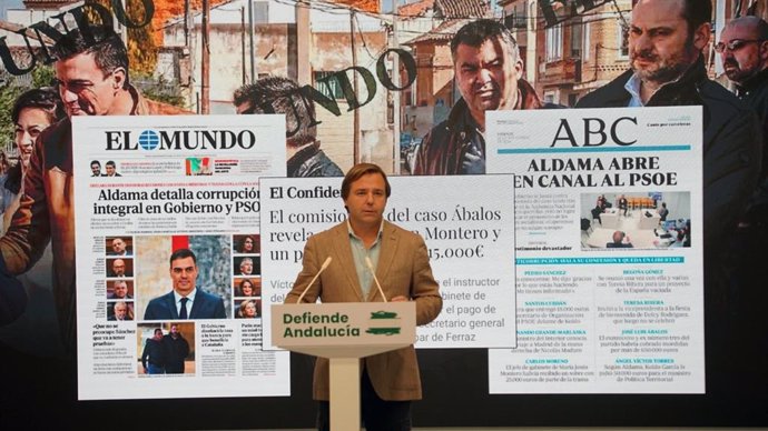 El secretario general del PP-A, Antonio Repullo, en rueda de prensa. (Foto de archivo).