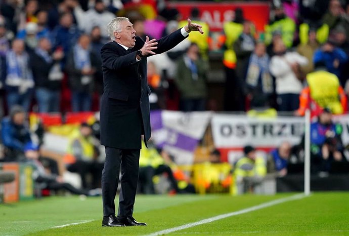 27 November 2024, United Kingdom, Liverpool: Real Madrid manager Carlo Ancelotti gestures on the touchline during the UEFA Champions League soccer match between Liverpool and Real Madrid at Anfield. Photo: Peter Byrne/PA Wire/dpa