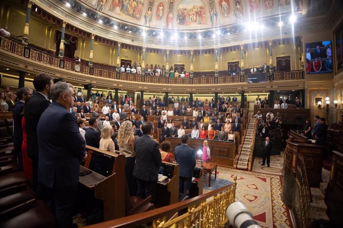 Archivo - Minuto de silencio en el Congreso de los Diputados, a 17 de julio de 2024, en Madrid (España). 