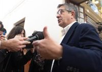 Patxi López dice que el ministro Óscar López le parece bien al frente del PSOE de Madrid y "en cualquier sitio"