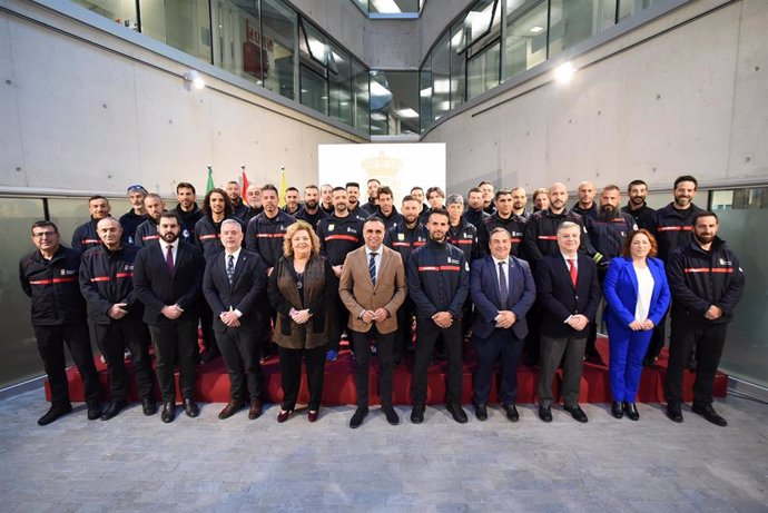 La Diputación de Granada reconoce la labor de bomberos y personal de la institución tras la DANA en Valencia y la provincia.