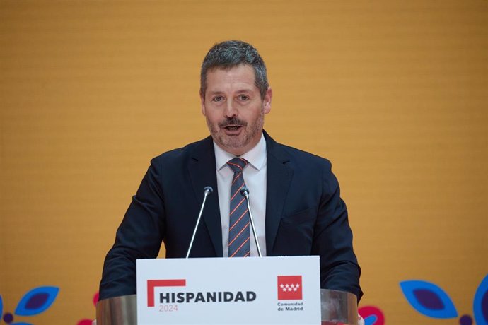 Archivo - El consejero de Cultura, Turismo y Deporte de la Comunidad de Madrid, Mariano de Paco, interviene durante la presentación de la programación de Hispanidad 2024, en la Real Casa de Correos.