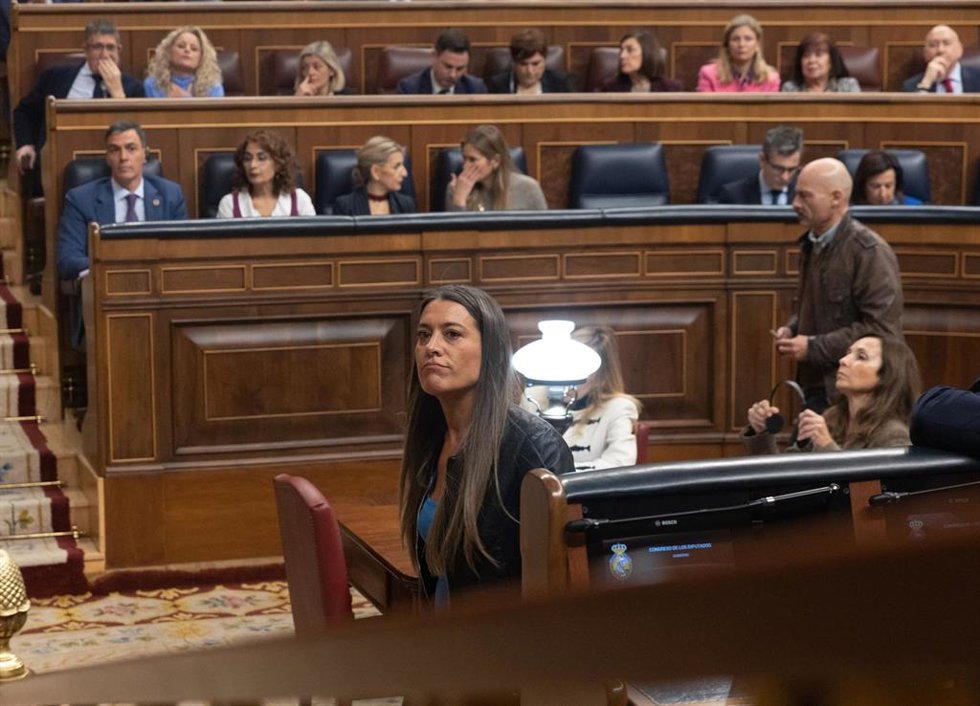 La portavoz de Junts en el Congreso, Miriam Nogueras, en el Congreso de los Diputados, a 27 de noviembre de 2024, en Madrid (España). 